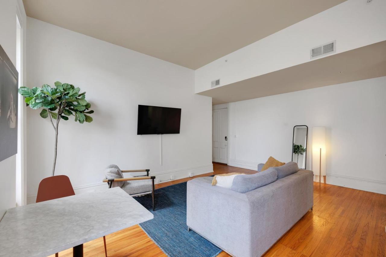 Historic Charm, Walkable Entertainment Apartment Louisville Luaran gambar