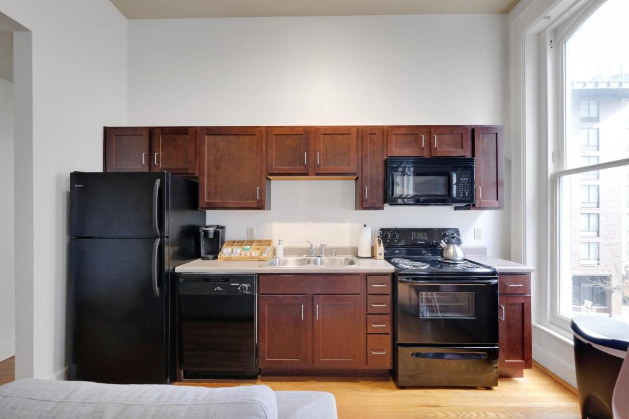 Historic Charm, Walkable Entertainment Apartment Louisville Luaran gambar