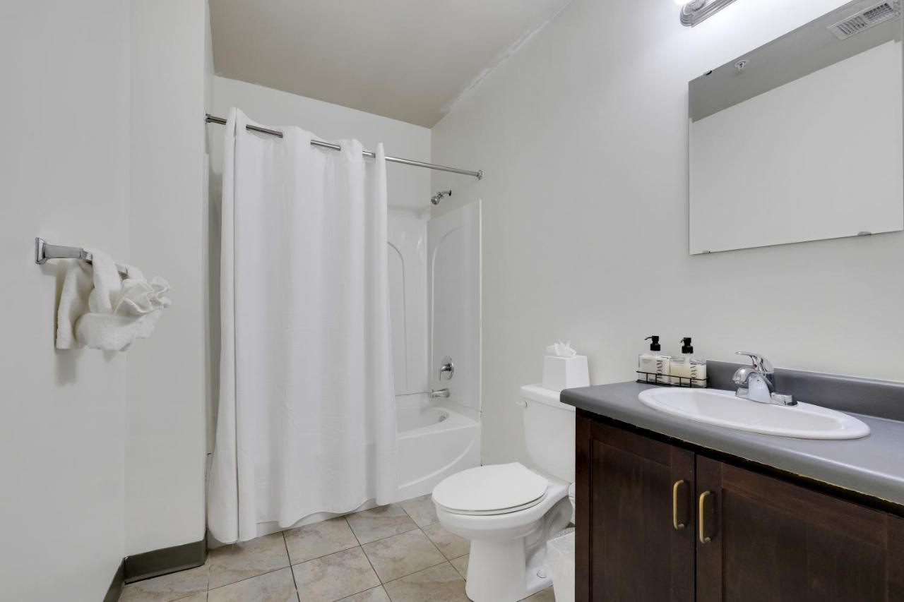 Historic Charm, Walkable Entertainment Apartment Louisville Luaran gambar