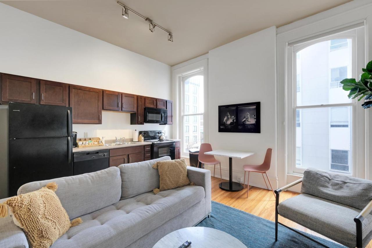 Historic Charm, Walkable Entertainment Apartment Louisville Luaran gambar